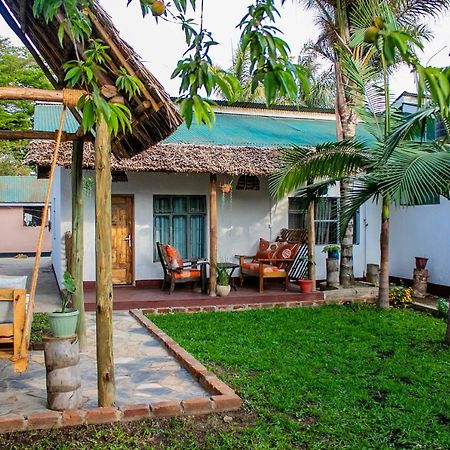Blue Elephant Villas Arusha Buitenkant foto